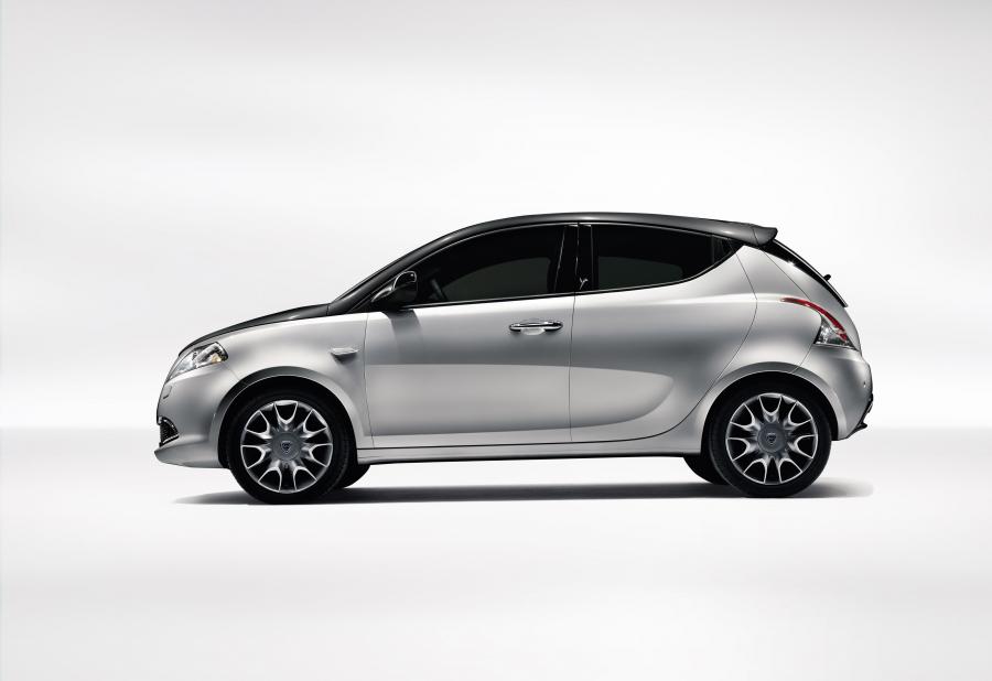  Lancia Ypsilon 2011 года  (фото 96 из 96)